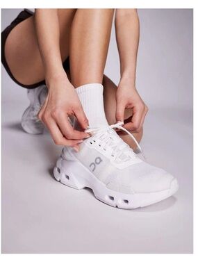 ON CLOUD PULSE RUNNING SNEAKERS SHOES WOMENS SIZE 11 EUC